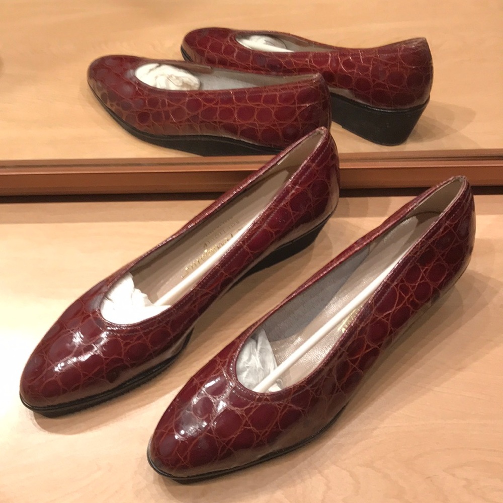 Red patterned leather wedges
